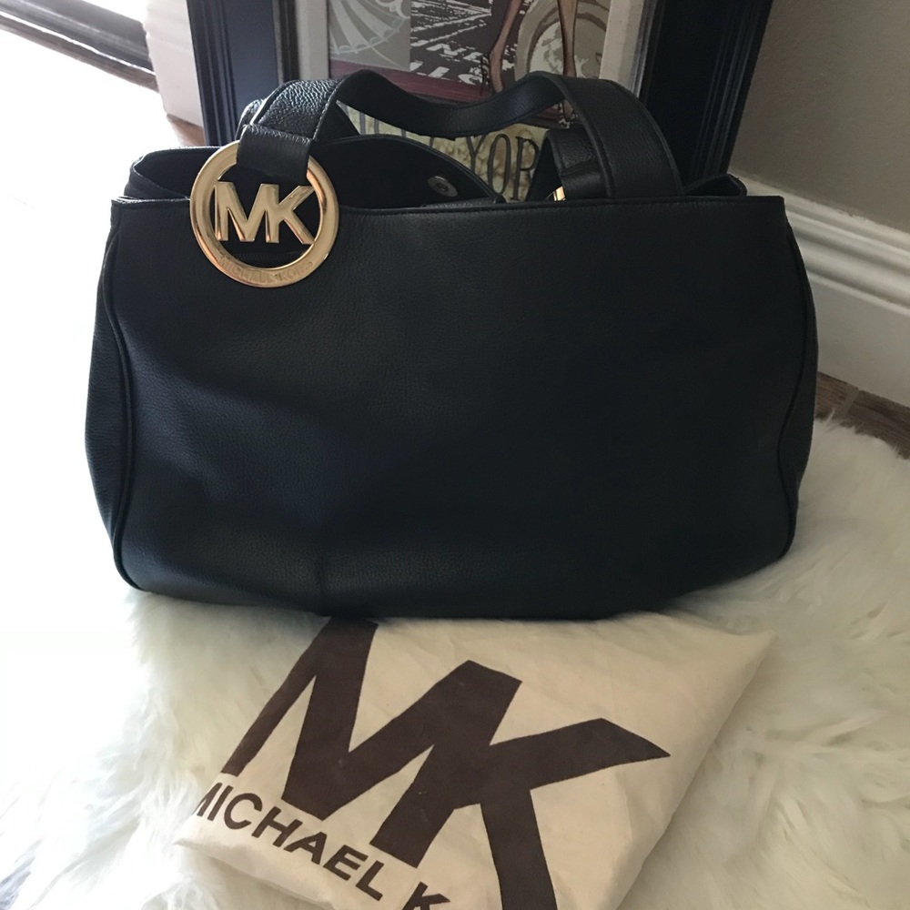 AUTHENTIC MICHAEL KORS Handbag